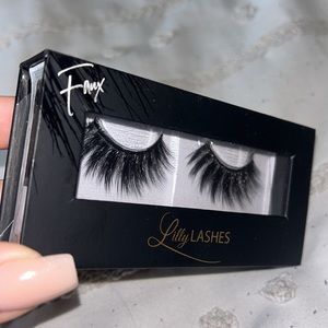 Lily Lashes Style “Mykonos”